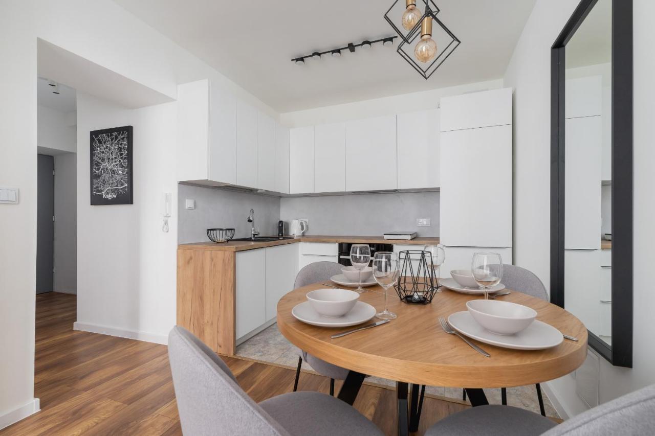 Apartment Kazimierz Elegant With Terrace Near Main Square By Renters Krakau